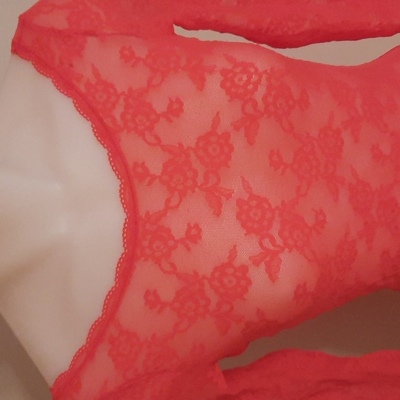 VS red lace bodycon lingerie - Picture 3 of 9